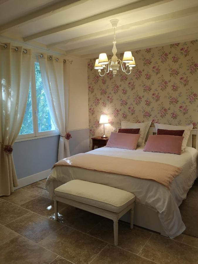 Le Mas Des Agapes Beaucaire  Exterior photo
